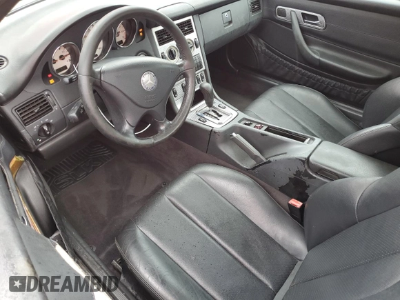 2001 Mercedes-Benz SLK 230 Kompressor с VIN WDBKK49F31F222806, выставлен на аукционе Copart как лот 58704015 с пробегом 128 695 миль миль и Списание • Salvage title. История ставок и продаж доступна на DreamBid. Изображение 8.