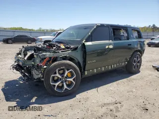 2023 Rivian R1S Adventure z VIN 7PDSGABA8PN022639, wystawiony jako Copart lot #52963065 z przebiegiem 13 865 mil mil oraz Szkody całkowita. Historia ofert i sprzedaży dostępna na DreamBid. Obrazek 1.