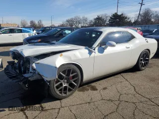 2019 Dodge Challenger R/T Scat Pack Widebody z VIN 2C3CDZFJ1KH552132, wystawiony jako Copart lot #47113955 z przebiegiem 94 432 mil mil oraz Szkoda całkowita • Salvage title. Historia ofert i sprzedaży dostępna na DreamBid. Obrazek 1.
