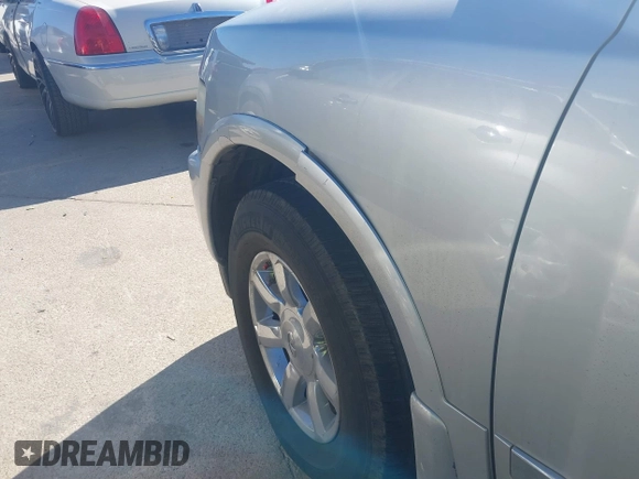 2006 Infiniti QX56 with VIN 5N3AA08A16N808421, listed as a IAAI auction lot 41410798 with 254,784 mi miles. Bid and sale history available at carsss.com. Image 6.