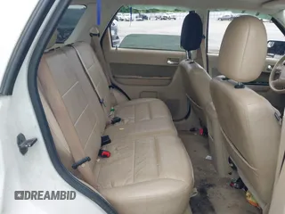 2011 Ford Escape Limited с VIN 1FMCU0EG9BKB38467, выставлен на аукционе IAAI как лот 42383927 с пробегом 271 130 миль миль и . История ставок и продаж доступна на DreamBid. Изображение 8.