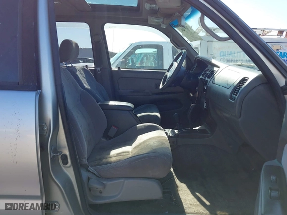 2001 Toyota 4Runner SR5 with VIN JT3HN86R010359850, listed as a IAAI auction lot 42053263 with 294,884 mi miles. Bid and sale history available at carsss.com. Image 5.