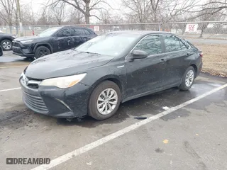 2015 Toyota Camry Hybrid LE with VIN 4T1BD1FK4FU153053, listed as a IAAI auction lot 41568432 with 411,241 mi miles. Bid and sale history available at carsss.com. Image 17.
