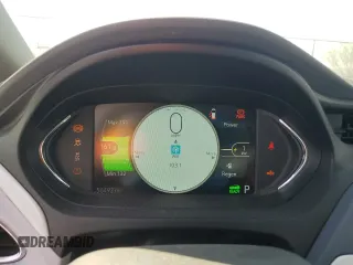 2018 Chevrolet Bolt EV LT z VIN 1G1FW6S0XJ4110517, wystawiony jako Copart lot #52772995 z przebiegiem 56 492 mil mil oraz Szkody całkowita. Historia ofert i sprzedaży dostępna na DreamBid. Obrazek 9.