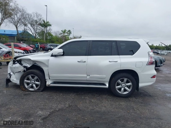 2016 Lexus GX 460 with VIN JTJBM7FX1G5123746, listed as a IAAI auction lot 41389628 with NaN miles. Bid and sale history available at carsss.com. Image 14.