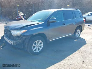 2013 Toyota Highlander with VIN 5TDBK3EH7DS240412, listed as a IAAI auction lot 41703905 with 167,355 mi miles. Bid and sale history available at carsss.com. Image 2.
