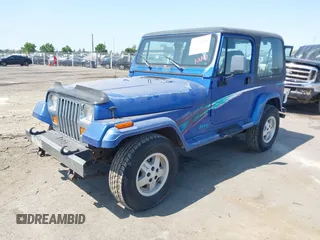1995 Jeep Wrangler z VIN 1J4FY29S3SP213368, wystawiony jako IAAI lot #42425240 z przebiegiem 96 473 mil mil oraz . Historia ofert i sprzedaży dostępna na DreamBid. Obrazek 17.