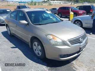 2007 Nissan Altima 2.5 S with VIN 1N4AL21E87N421520, listed as a IAAI auction lot 42009119 with 327,459 mi miles. Bid and sale history available at carsss.com. Image 1.