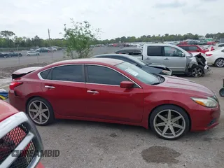 2017 Nissan Altima SV with VIN 1N4AL3AP1HC135612, listed as a IAAI auction lot 41848270 with 91,294 mi miles and . Bid and sale history available at carsss.com. Image 13.