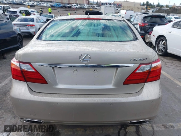 2012 Lexus LS 460 z VIN JTHBL5EFXC5110621, wystawiony jako IAAI lot #41714523 z przebiegiem 104 684 mil mil oraz . Historia ofert i sprzedaży dostępna na DreamBid. Obrazek 16.