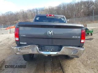 2017 Ram 1500 Big Horn z VIN 1C6RR7LT2HS766282, wystawiony jako IAAI lot #41868659 z przebiegiem 133 887 mil mil oraz . Historia ofert i sprzedaży dostępna na DreamBid. Obrazek 16.