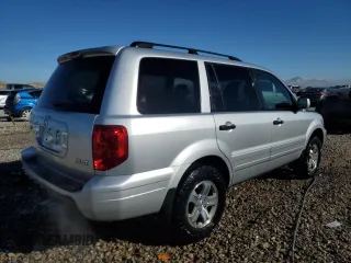 2005 Honda Pilot EX-L with VIN 5FNYF18555B044138, listed as a Copart auction lot 43066385 with 220,709 mi miles and Salvage Title. Bid and sale history available at carsss.com. Image 3.