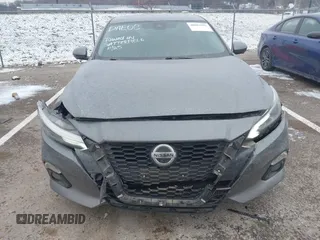 2020 Nissan Altima Platinum with VIN 1N4BL4FV9LC133178, listed as a IAAI auction lot 40982992 with 59,852 mi miles and . Bid and sale history available at carsss.com. Image 12.