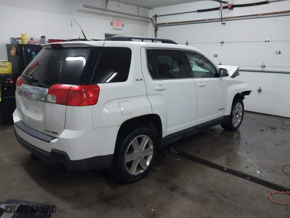 2012 GMC Terrain SLE-2 with VIN 2GKFLTE50C6199929, listed as a IAAI auction lot 41315957 with 137,930 mi miles. Bid and sale history available at carsss.com. Image 4.