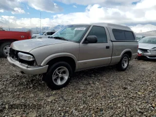 1999 Chevrolet S-10 LS with VIN 1GCCS1445XK146483, listed as a Copart auction lot 45414945 with 16,911 mi miles and Salvage Title. Bid and sale history available at carsss.com. Image 1.