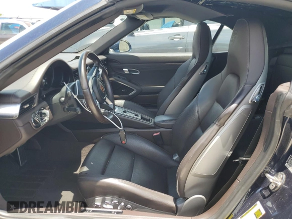 2018 Porsche 911 Carrera S with VIN WP0CB2A97JS147597, listed as a Copart auction lot 62872764 with 32,090 mi miles and Non Repairable. Bid and sale history available at carsss.com. Image 7.