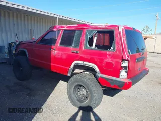 1997 Jeep Cherokee SE with VIN 1J4FJ28S1VL556827, listed as a IAAI auction lot 42089112 with 179,920 mi miles and . Bid and sale history available at DreamBid. Image 3.