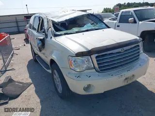 2008 Chrysler Aspen Limited with VIN 1A8HX58NX8F129294, listed as a IAAI auction lot 42034320 with 1 mi miles. Bid and sale history available at carsss.com. Image 1.