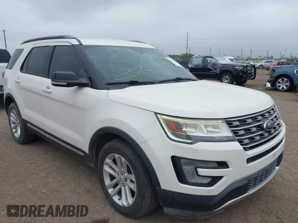 2017 Ford Explorer XLT z VIN 1FM5K7D8XHGC53849, wystawiony jako IAAI lot #42220485 z przebiegiem 135 902 mil mil oraz . Historia ofert i sprzedaży dostępna na DreamBid. Obrazek 1.
