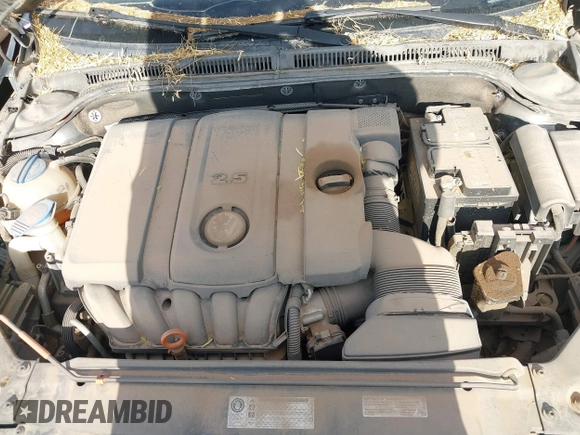2012 Volkswagen Jetta SE with VIN 3VWDX7AJ0CM121106, listed as a IAAI auction lot 42624460 with 196,937 mi miles and . Bid and sale history available at DreamBid. Image 10.