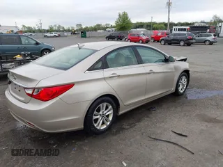 2011 Hyundai Sonata GLS with VIN 5NPEB4AC5BH284652, listed as a IAAI auction lot 42067587 with 155,310 mi miles and . Bid and sale history available at DreamBid. Image 4.