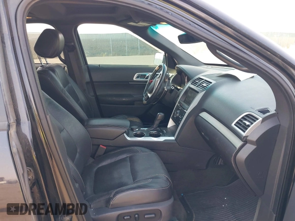 2013 Ford Explorer Sport z VIN 1FM5K8GT3DGC86028, wystawiony jako IAAI lot #40596140 z przebiegiem 136 292 mil mil oraz . Historia ofert i sprzedaży dostępna na DreamBid. Obrazek 5.