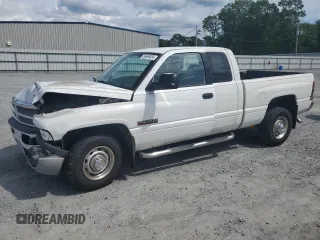 2002 Dodge 2500 z VIN 3B7KC23602M313447, wystawiony jako Copart lot #56666355 z przebiegiem 235 214 mil mil oraz Szkoda całkowita • Salvage title. Historia ofert i sprzedaży dostępna na DreamBid. Obrazek 1.