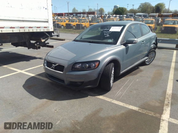 2008 Volvo C30 Version 1.0 with VIN YV1MK672982069396, listed as a IAAI auction lot 41932290 with 85,104 mi miles and . Bid and sale history available at DreamBid. Image 22.