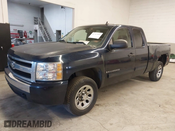 2007 Chevrolet Silverado 1500 LT w/1LT with VIN 2GCEC19C771621072, listed as a IAAI auction lot 41747993 with 217,232 mi miles. Bid and sale history available at carsss.com. Image 17.