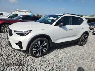 2025 Volvo XC40 Plus Dark Theme with VIN YV4L12UC9S2456433, listed as a Copart auction lot 66467585 with 2,284 mi miles and Clean title. Bid and sale history available at DreamBid. Image 1.
