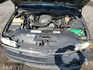2001 Chevrolet Silverado 2500 with VIN 1GCGK29U51Z185752, listed as a Copart auction lot 51232125 with 205,401 mi miles and Salvage Title. Bid and sale history available at carsss.com. Image 11.