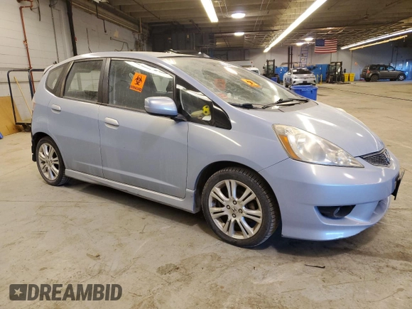 2010 Honda Fit Sport with VIN JHMGE8H42AC023154, listed as a Copart auction lot 42262615 with 104,928 mi miles and Salvage Title. Bid and sale history available at carsss.com. Image 4.