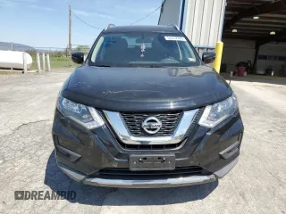 2017 Nissan Rogue SV z VIN KNMAT2MV5HP543165, wystawiony jako Copart lot #53532745 z przebiegiem 136 616 mil mil oraz Szkoda całkowita • Salvage title. Historia ofert i sprzedaży dostępna na DreamBid. Obrazek 5.
