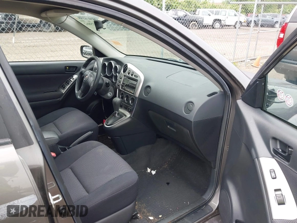2006 Pontiac Vibe with VIN 5Y2SL65866Z411411, listed as a IAAI auction lot 42525862 with 49,967 mi miles and . Bid and sale history available at DreamBid. Image 5.
