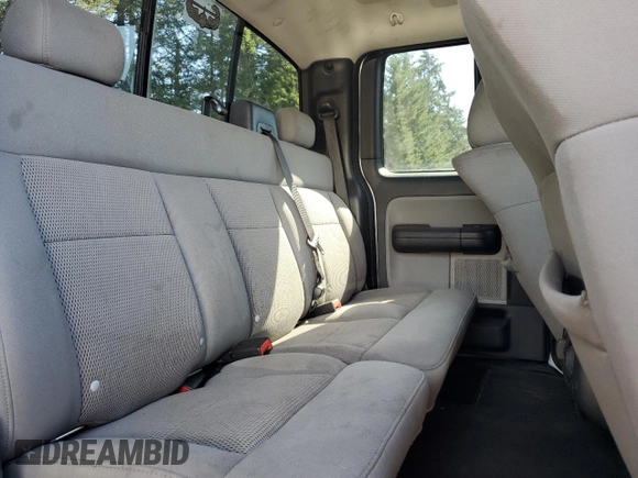 2004 Ford F-150 XLT with VIN 1FTPX14524NA61445, listed as a Copart auction lot 50953435 with 207,622 mi miles and Clean Title. Bid and sale history available at carsss.com. Image 10.