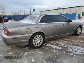 2009 Jaguar XJ with VIN SAJXA82B69SH31532, listed as a Copart auction lot 88027035 with 90,233 mi miles and Clean Title. Bid and sale history available at DreamBid. Image 3.