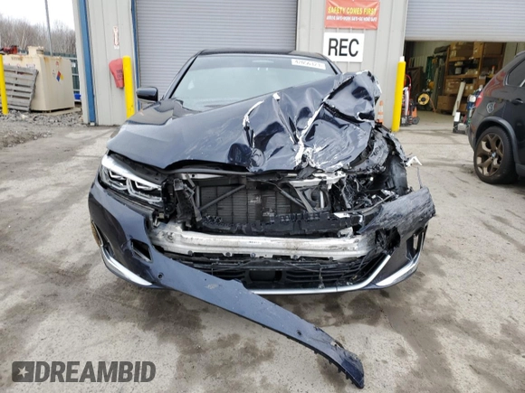2020 BMW 7 Series 750i xDrive with VIN WBA7U2C09LGJ59554, listed as a Copart auction lot 42056323 with 56,101 mi miles. Bid and sale history available at carsss.com. Image 5.
