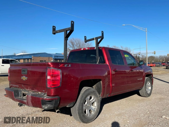 2018 Chevrolet Silverado 1500 LT with VIN 3GCUKRECXJG257926, listed as a Copart auction lot 47128405 with 272,996 mi miles and Clean Title. Bid and sale history available at carsss.com. Image 4.