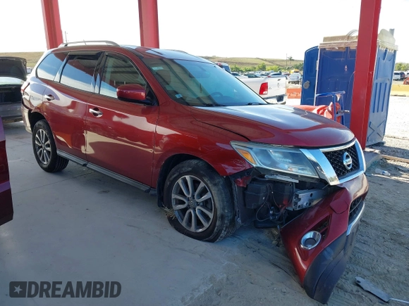 2016 Nissan Pathfinder SV with VIN 5N1AR2MN6GC621713, listed as a IAAI auction lot 41275408 with 136,017 mi miles. Bid and sale history available at carsss.com. Image 1.