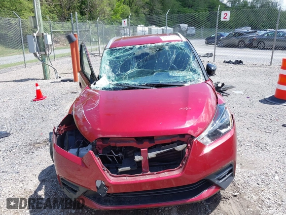 2019 Nissan Kicks SV z VIN 3N1CP5CU2KL493953, wystawiony jako IAAI lot #42142948 z przebiegiem 101 650 mil mil oraz . Historia ofert i sprzedaży dostępna na DreamBid. Obrazek 6.