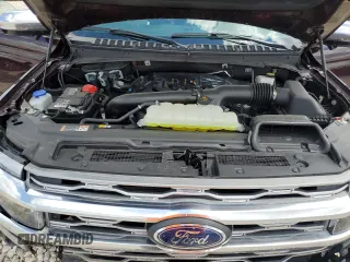 2024 Ford Expedition Platinum с VIN 1FMJU1M81REA40775, выставлен на аукционе Copart как лот 70694324 с пробегом 7 104 миль миль и Списание • Salvage title. История ставок и продаж доступна на DreamBid. Изображение 13.