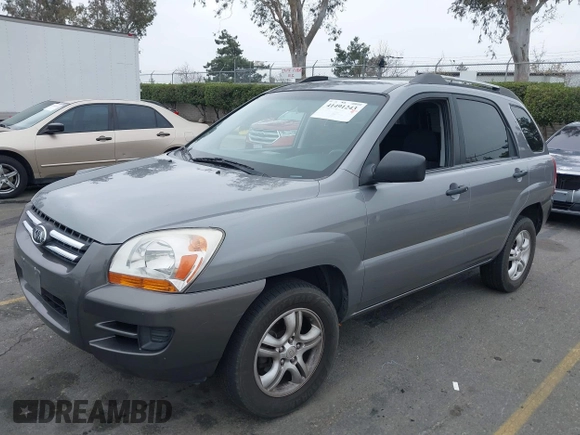 2006 Kia Sportage LX with VIN KNDJF723867199186, listed as a IAAI auction lot 41491243 with 120,049 mi miles and . Bid and sale history available at carsss.com. Image 2.