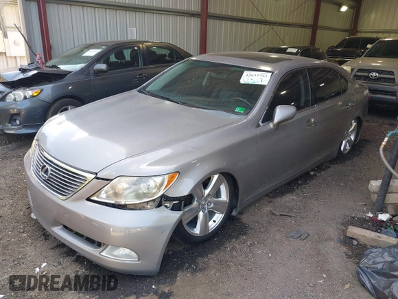 2008 Lexus LS 460 L with VIN JTHGL46F385029014, listed as a IAAI auction lot 42632753 with 221,783 mi miles and . Bid and sale history available at DreamBid. Image 6.