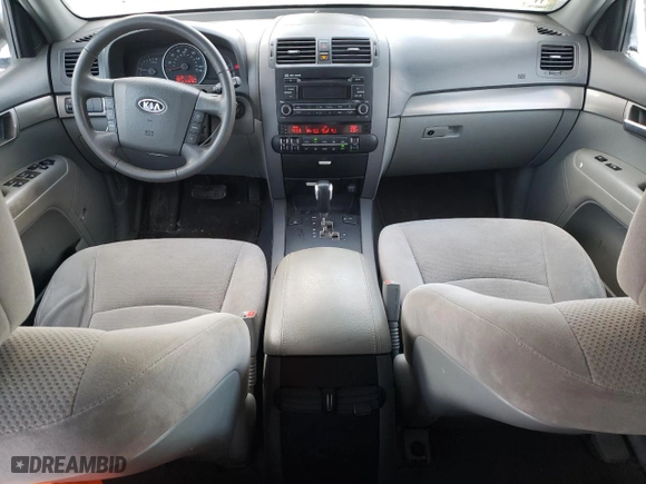 2009 Kia Borrego LX with VIN KNDJH741495025993, listed as a Copart auction lot 43786945 with 177,678 mi miles and Clean Title. Bid and sale history available at carsss.com. Image 8.