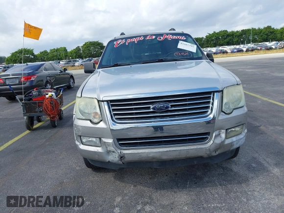 2008 Ford Explorer XLT with VIN 1FMEU63EX8UA58640, listed as a IAAI auction lot 41607202 with 93,866 mi miles. Bid and sale history available at carsss.com. Image 6.