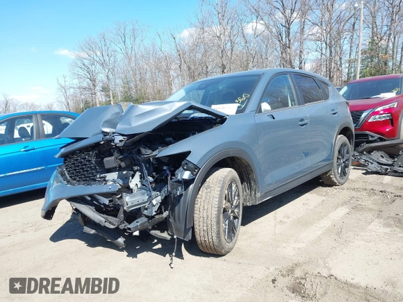 2024 Mazda CX-5 2.5 S Preferred Package with VIN JM3KFBCLXR0521045, listed as a IAAI auction lot 41830914 with 13,043 mi miles. Bid and sale history available at carsss.com. Image 2.