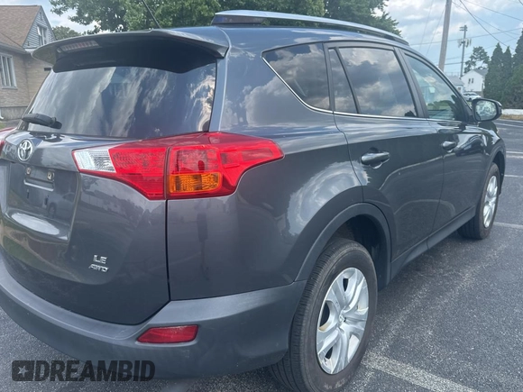 2015 Toyota RAV4 LE with VIN JTMBFREV7FD122534, listed as a Copart auction lot 66685855 with 185,081 mi miles and Clean title. Bid and sale history available at DreamBid. Image 4.
