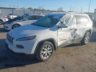 2018 Jeep Cherokee Latitude Plus with VIN 1C4PJLLB1JD590634, listed as a IAAI auction lot 41801859 with 89,457 mi miles. Bid and sale history available at carsss.com. Image 2.