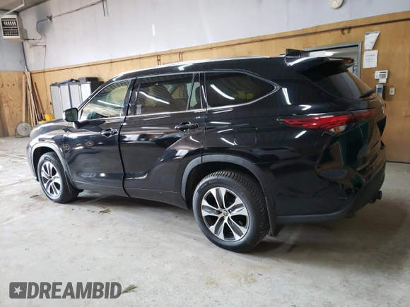 2021 Toyota Highlander XLE with VIN 5TDGZRBH5MS529474, listed as a Copart auction lot 60610165 with 92,275 mi miles and Salvage title. Bid and sale history available at DreamBid. Image 2.