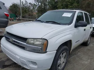 2004 Chevrolet TrailBlazer LT with VIN 1GNDS13S242323532, listed as a IAAI auction lot 41704397 with 262,923 mi miles. Bid and sale history available at carsss.com. Image 2.